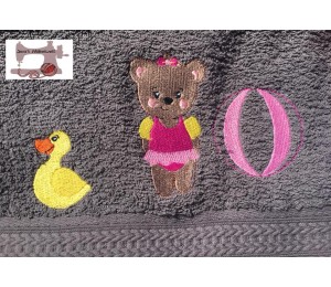 Stickdatei - zARTbesaitet - Schwimmbärin